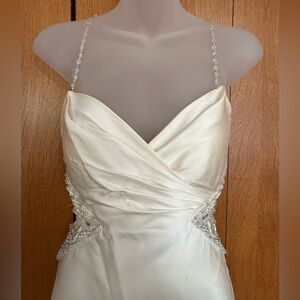 MIGNON Silk Ivory Formal Prom Dress beaded straps open back size 2 Like New
